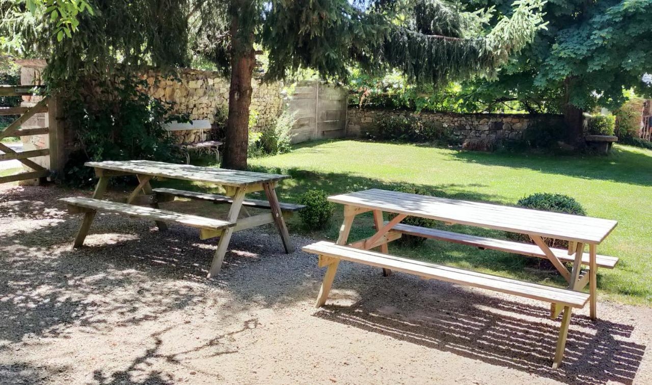Suites De Campagne Les Eydieux, Petits Dejeuners Inclus Saint-Angel  Eksteriør bilde