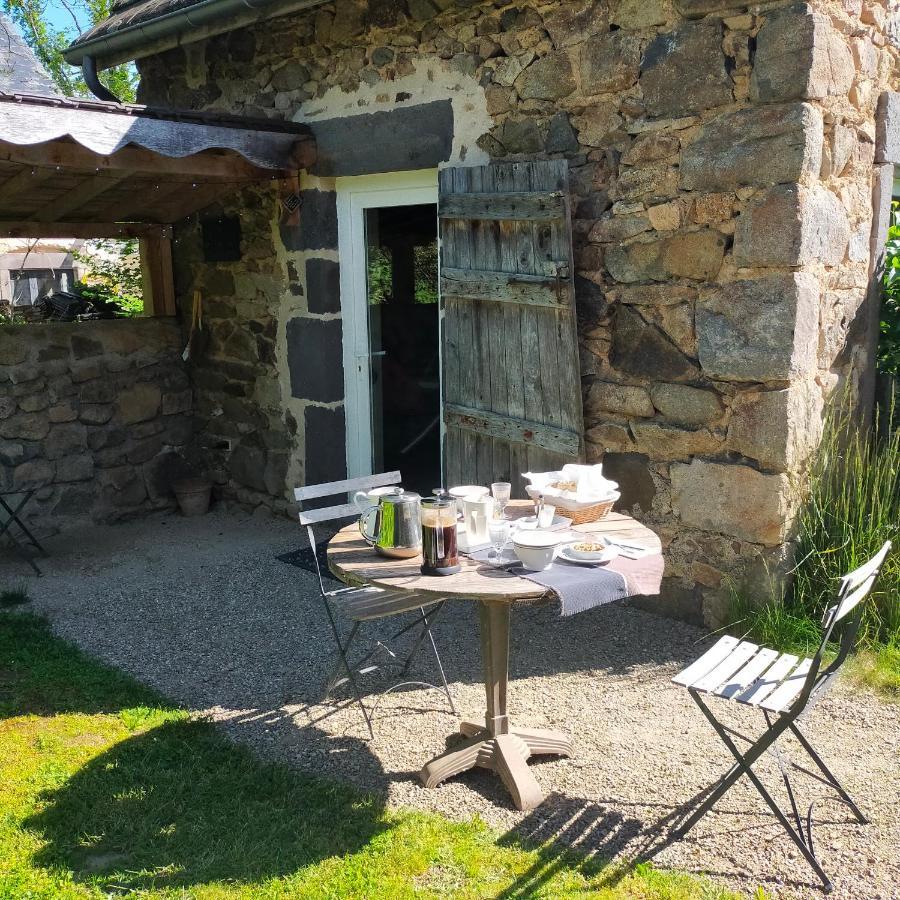 Suites De Campagne Les Eydieux, Petits Dejeuners Inclus Saint-Angel  Eksteriør bilde